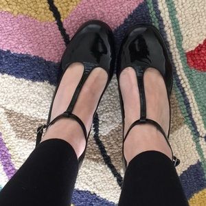 Black patent leather Mary Jane high heels